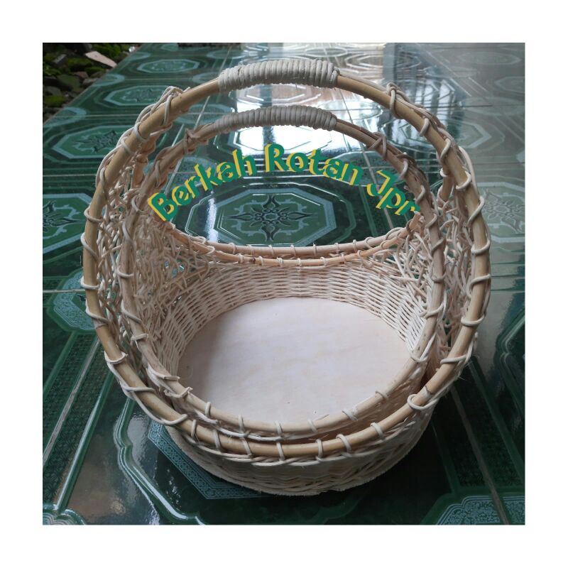 Jual KERANJANG PARCEL ROTAN HALUS 1 SET ISI 2 MODEL CINCIN/KERANJANG ...