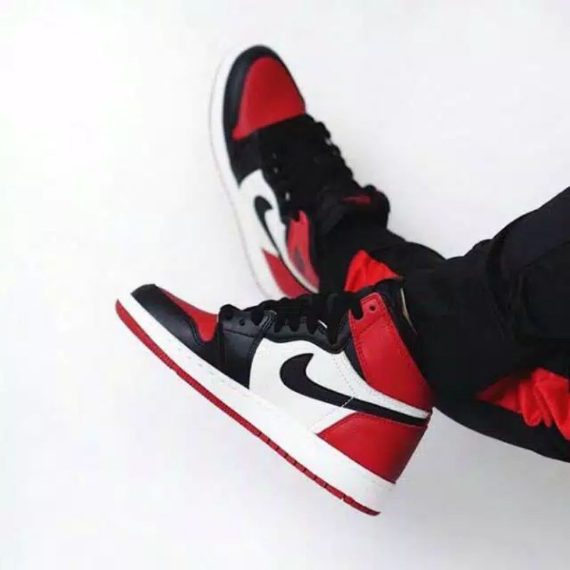 nike air jordan 1 high bred toe
