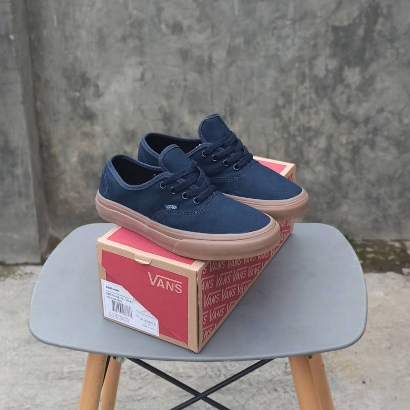 Vans authentic dress blue gum hotsell