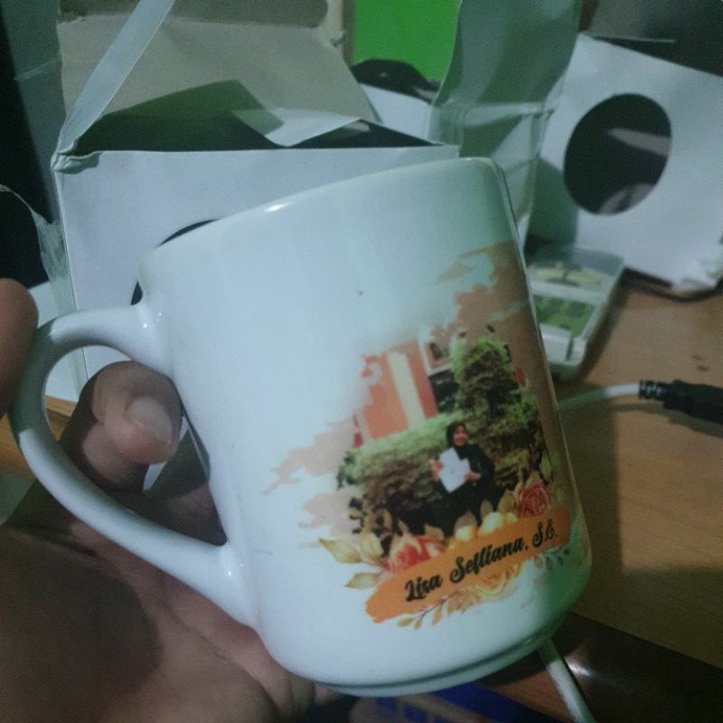 Jual mug costum hadiah pernikahan, kenang kenangan, wisuda | Shopee