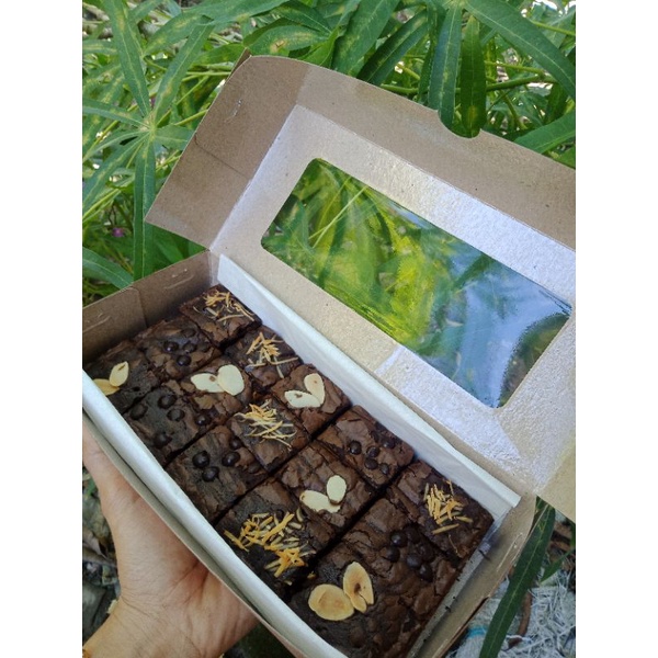 Jual BROWNIES FUDGY SHINY crust by Nurikue_pwd Shopee Indonesia