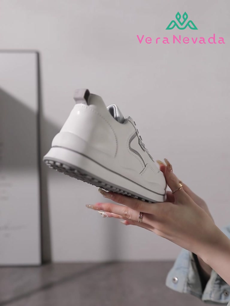 Nevada Sneakers Wing Wanita main image 1