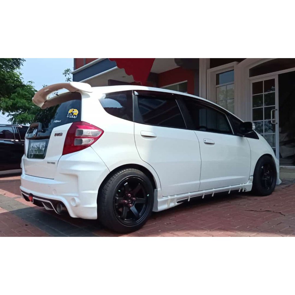 Jual bodykit honda jazz ge8 adaptasi mugen rs BODIKIT HONDA JAZZ BODY