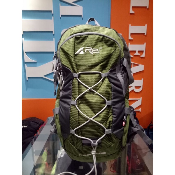 Daypack hotsell rei 20l