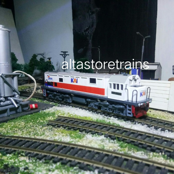 Jual Miniatur Kereta Api Cc201 New Logo Shopee Indonesia