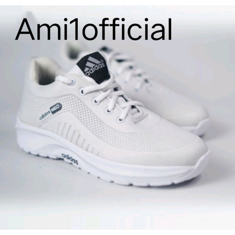 Jual Sepatu Sneakers Sepatu Wanita Dan Sepatu Pria Sepatu Olahraga