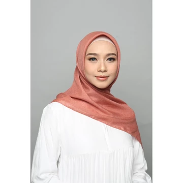 Diario X Nagita Slavina Ultrafine Winter Plain Scarf Kerudung Segi Empat
