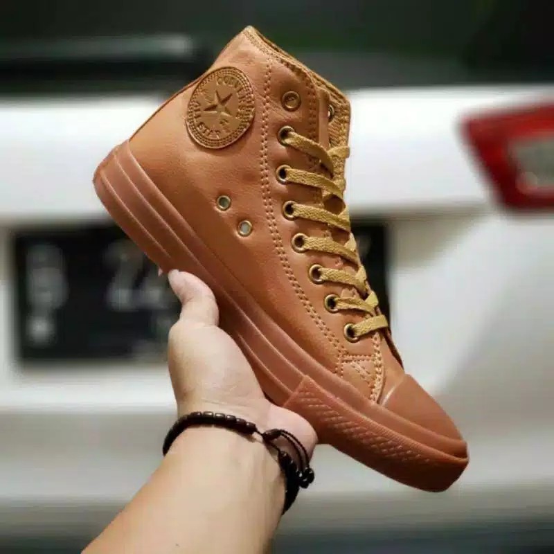 Sepatu converse 2025 kulit original