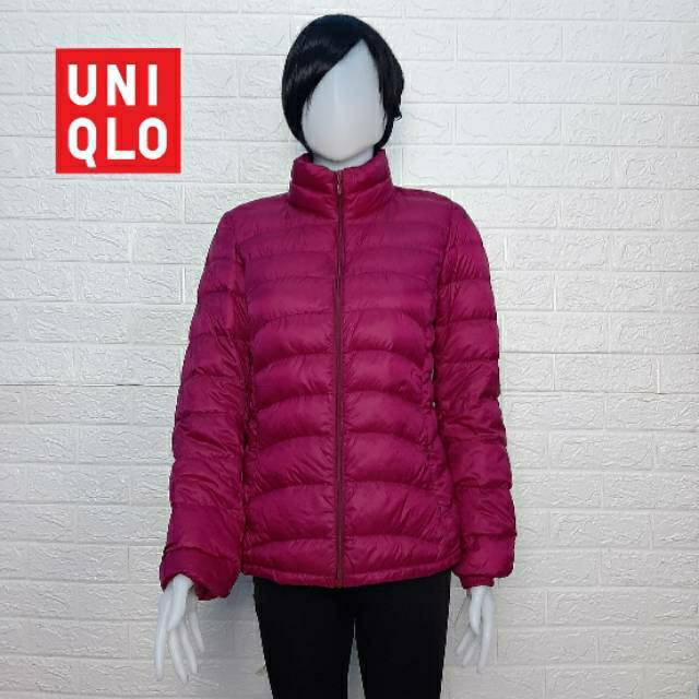 Uniqlo store jaket parasut