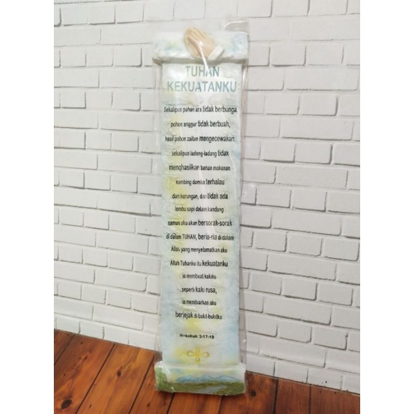 Jual plakat spanduk gantung resin rohani Kristen Katolik promo homemade ...