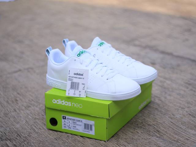 adidas advantage white green Cinosural International School