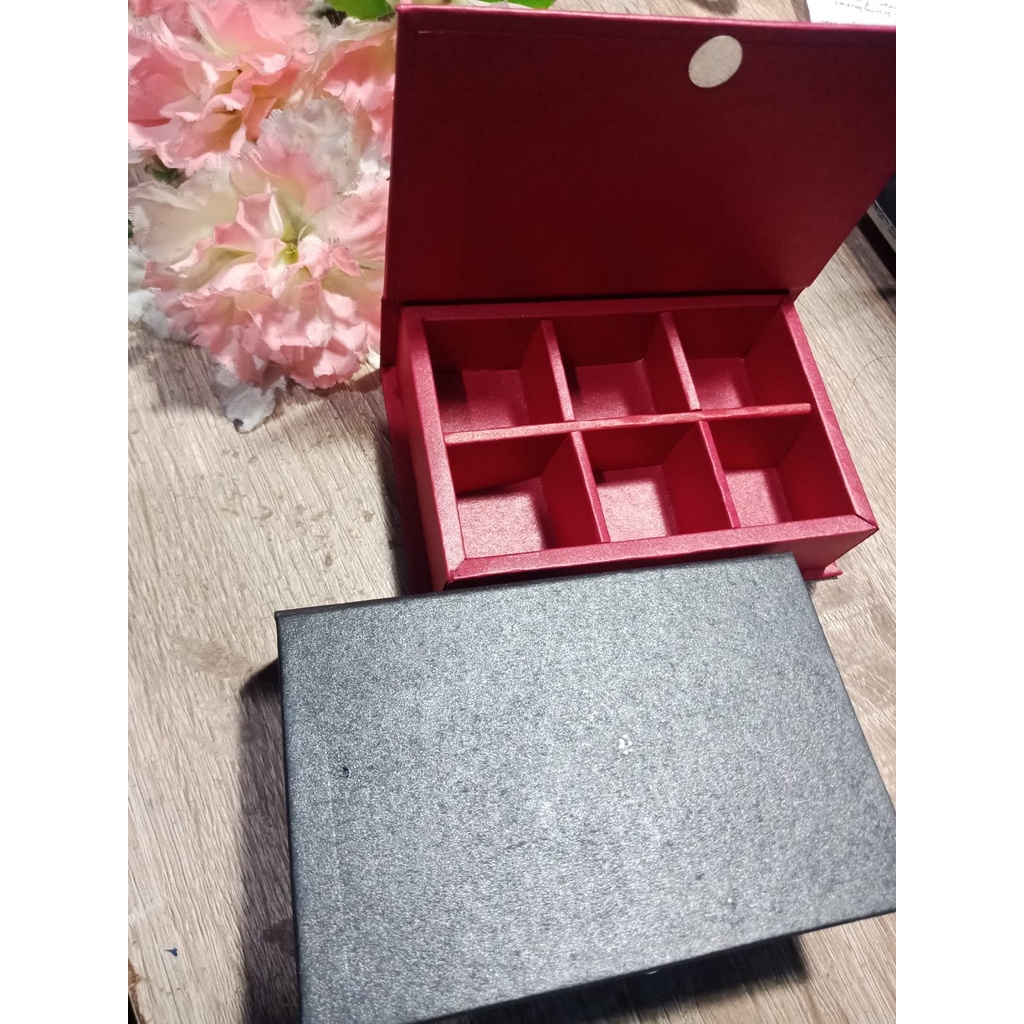 Jual box coklat praline sekat 6 hardcover/box coklat hias/giftbox/box ...