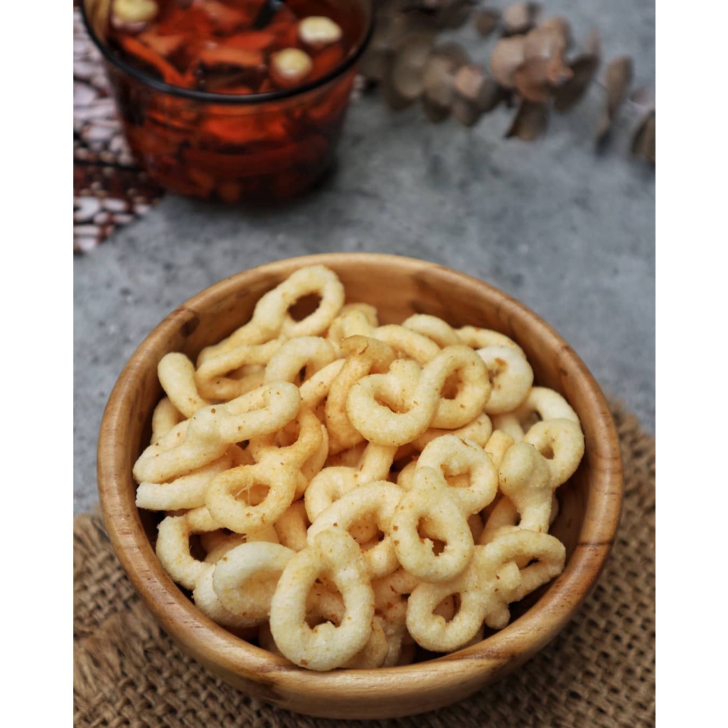 Jual Premium Quality Snack Lanting Bawang Klanting Singkong Gurih ...