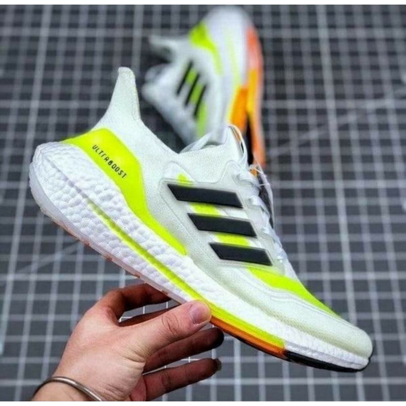 Jual SEPATU ADIDAS ULTRA BOOST PREMIUM QUALITY | Shopee Indonesia