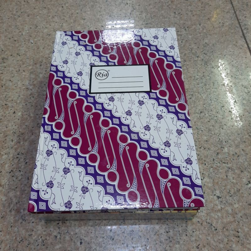 Jual Buku Folio 200 Lembar Ria / Buku Tulis Folio 200 Lembar Ria ...