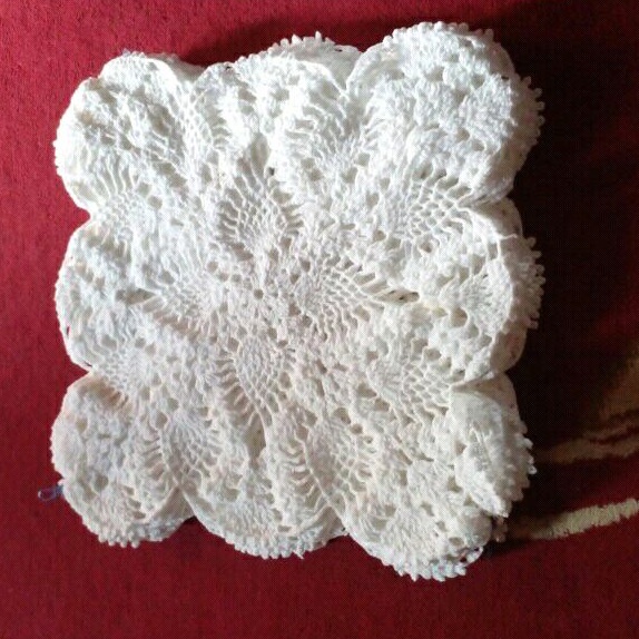 Jual taplak meja persegi empat rajutan handmade 40x40cm | Shopee Indonesia