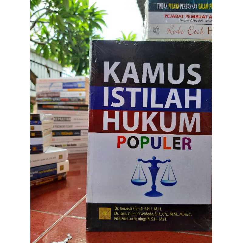 Jual KAMUS ISTILAH HUKUM POPULER Edisi Pertama | Shopee Indonesia