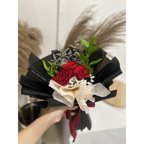 Jual INBLOOM FLORIST/ VALENTINE / BUNGA WISUDA | BUKET MAWAR ...