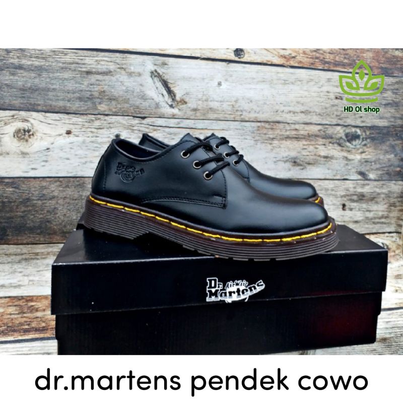 harga doc martens