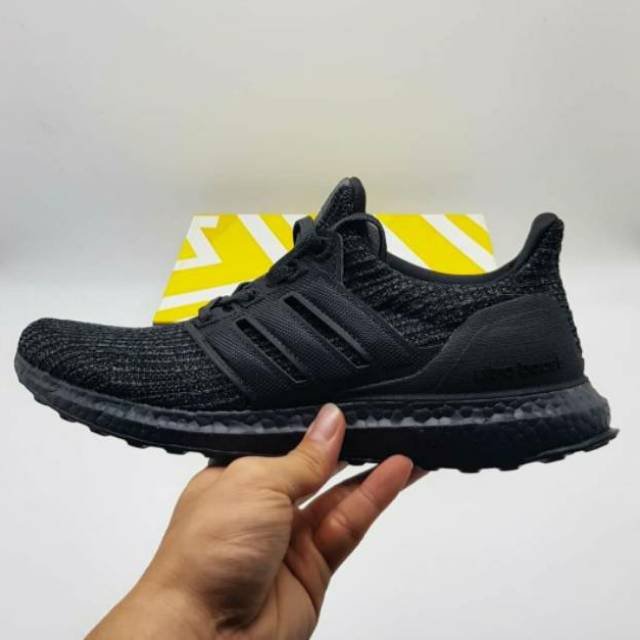 Jual ADIDAS ULTRABOOST 4.0 TRIPLE BLACK BB6171 Shopee Indonesia