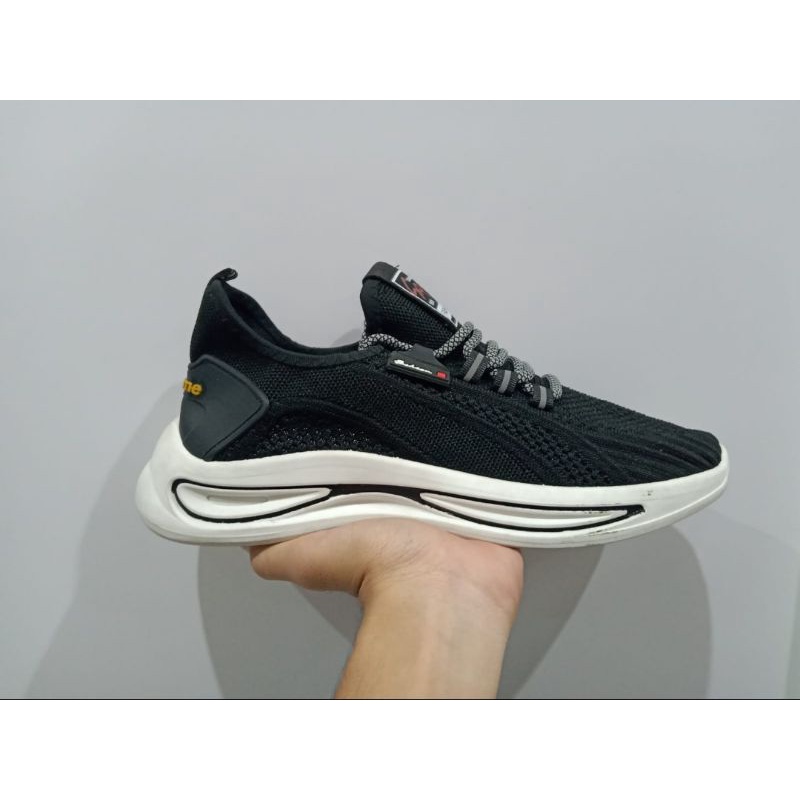 Jual Sepatu Gaya Fashion - Sport Supreme Unisex, bisa bayar di tempat ...