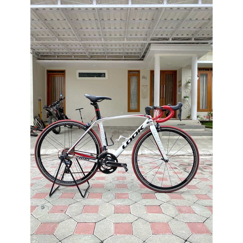Jual Sepeda Balap roadbike Look 695 AeroLight Carbon Road Bike | Shopee ...