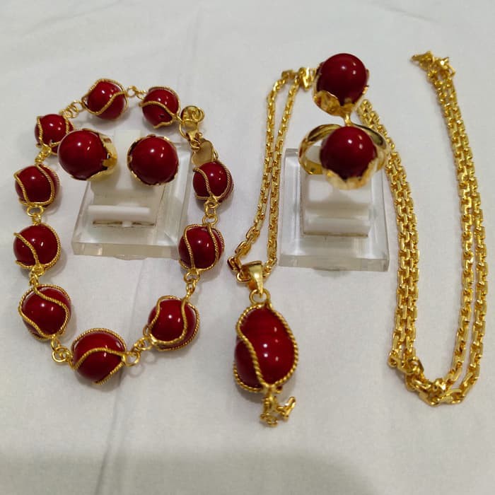 Jual Set Mutiara Shell Merah Ikat Lapis Emas Sesuai Foto | Shopee Indonesia