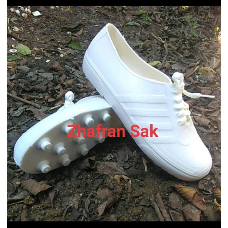 Jual Sepatu Karet Pool Putih AP Boots (sepatu sepak bola,kebun,sawah ...