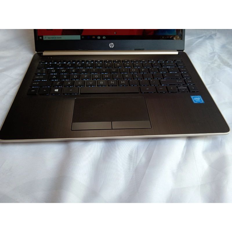 Jual Laptop Hp 14scf1047TU Intel Celeron N4020 Keyboard Nyala
