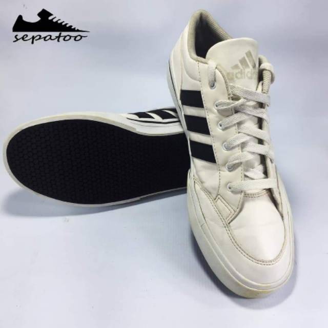 Sepatu adidas sale original bekas