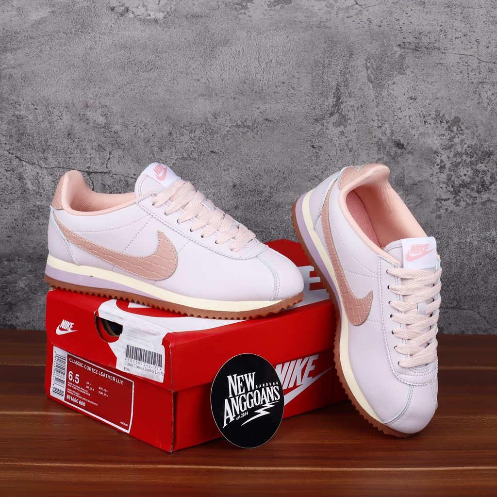 Nike cortez leather shop lux pearl pink