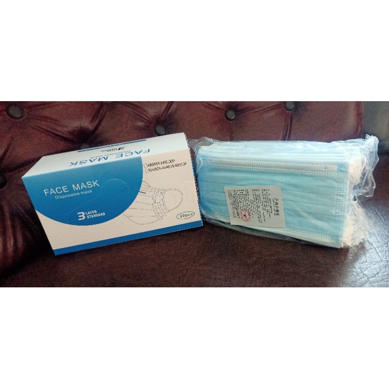 Jual Masker 3 ply Disposable earloop (50 pcs) (free pengait masker ...