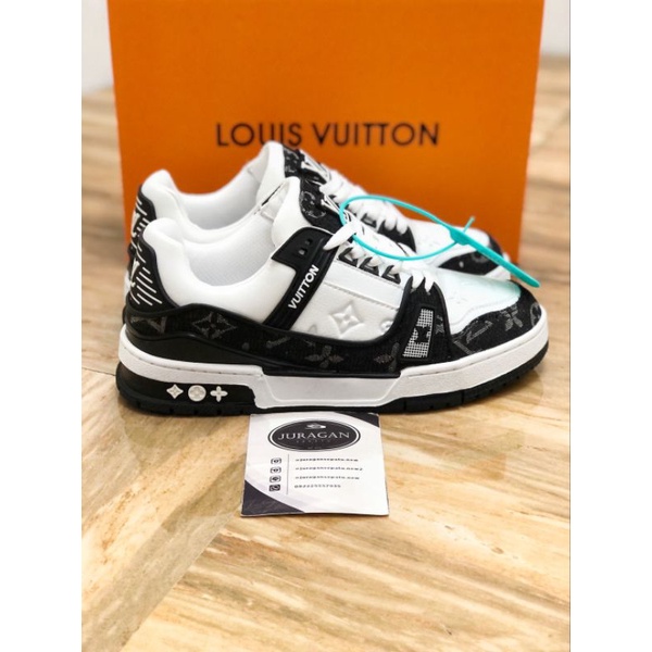 Jual Louis Vuitton Trainer Sneakers - Kab. Sidoarjo - Blckshoe.id