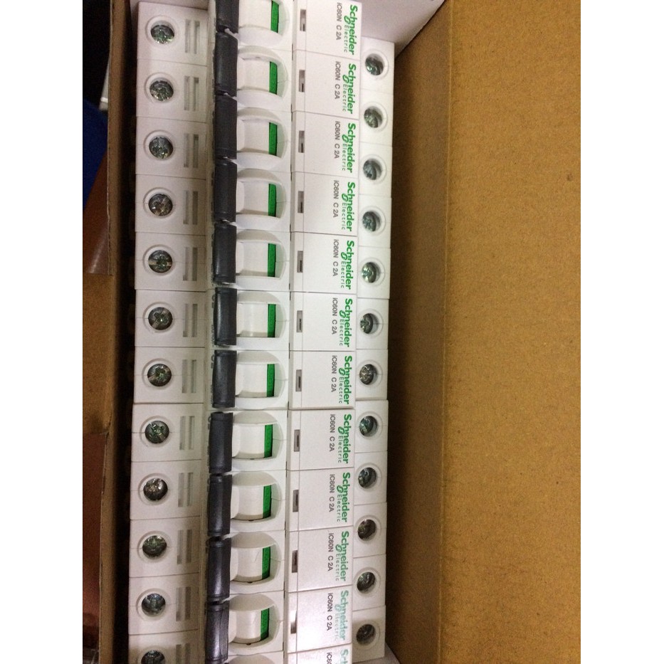 Disjoncteur IC60N 1P 2A Courbe C