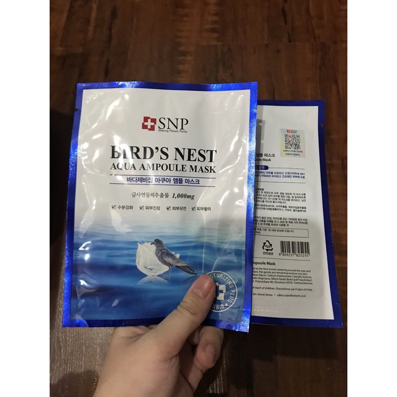 Ho provato la maschera viso coreana al collagene da tenere in posa