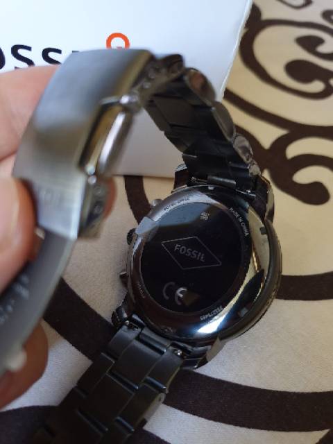 Jual Fossil smartwatch Gen 3 Explorist FTW4001P second preloved bekas Shopee Indonesia