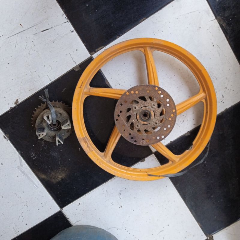Jual velg supra x 125 double disc original belakang | Shopee Indonesia