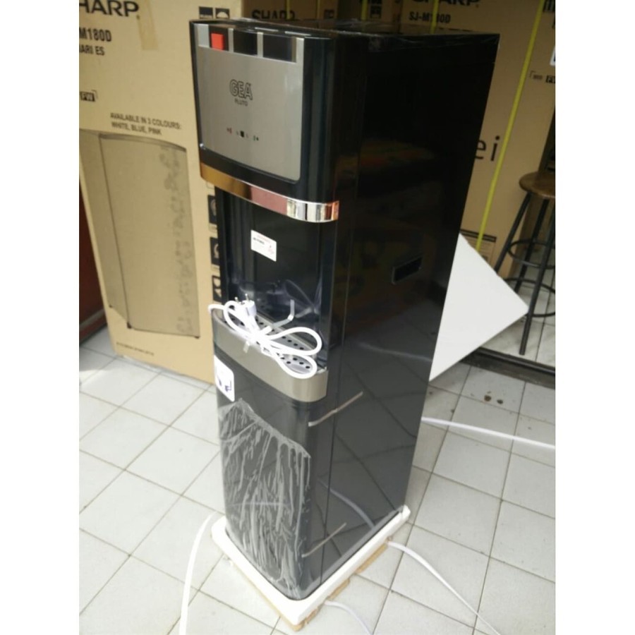 Jual DISPENSER GALON BAWAH GEA HALLEY 3 KERAN KOMPRESOR | Shopee Indonesia