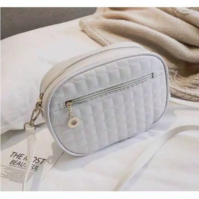 Jual Tas Selempang Laila / Sling Bag / Tas wanita / Tas Lucu | Shopee