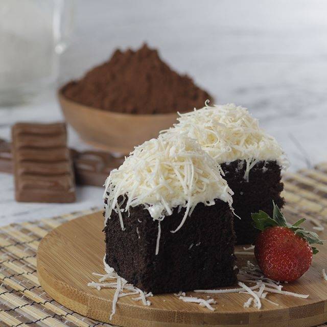 Jual Brownies kukus talas by bika bogor talubi oleh oleh khas bogor