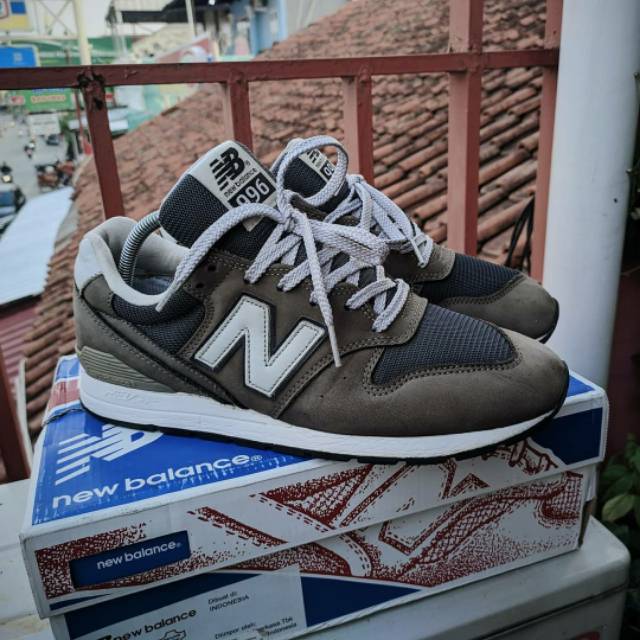 Harga sepatu new 2024 balance 996 original