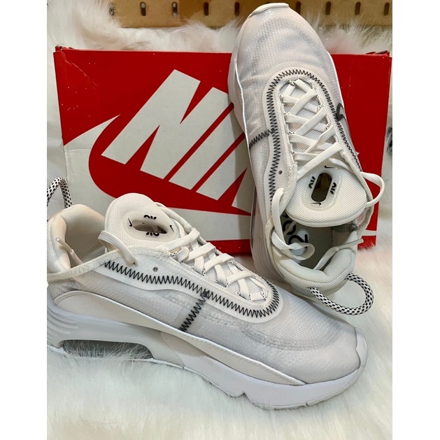 Jual NIKE W AIR MAX 2090 WHITE BLACK-WOLF GREY Shopee Indonesia