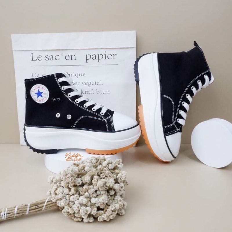 Sepatu 2024 converse boots