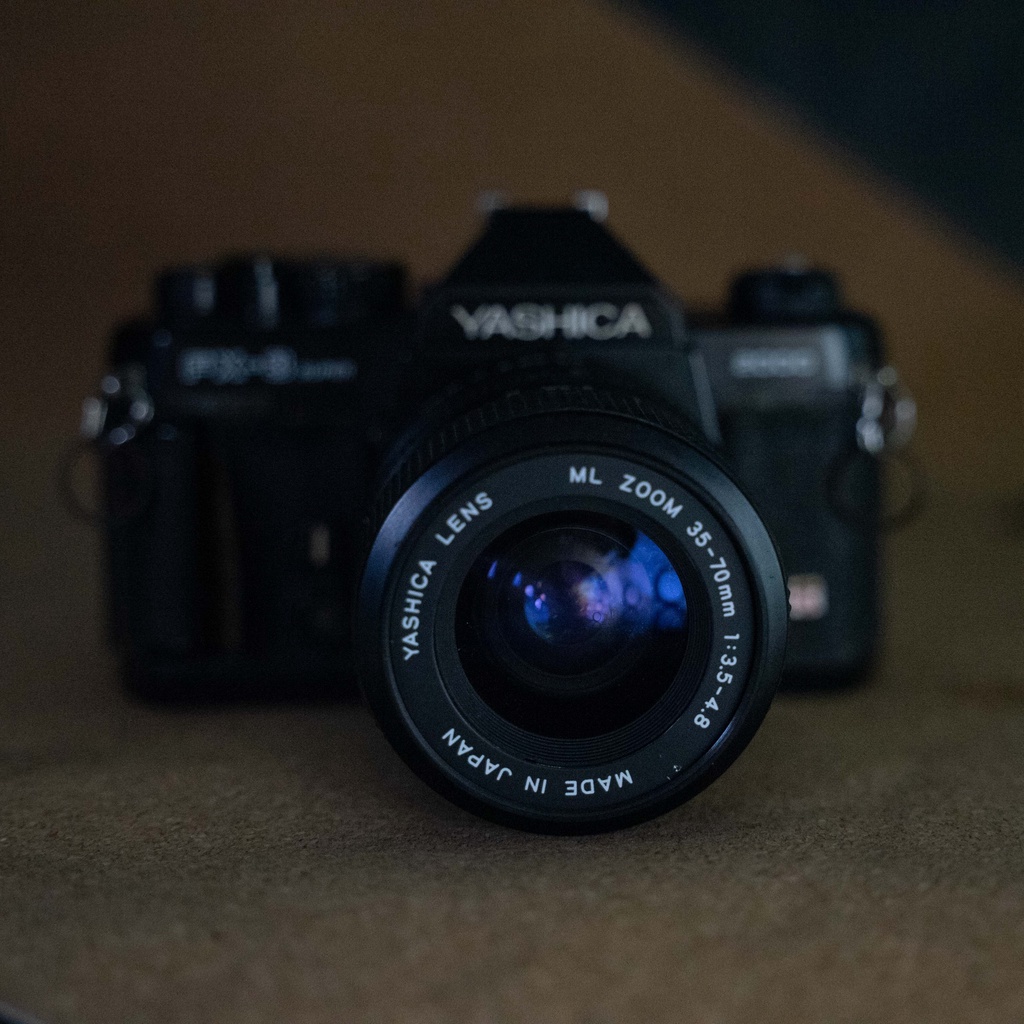 Jual YASHICA FX - 3 SUPER + LENSA YASHICA 35 - 70 mm F 3.5 - 4.8