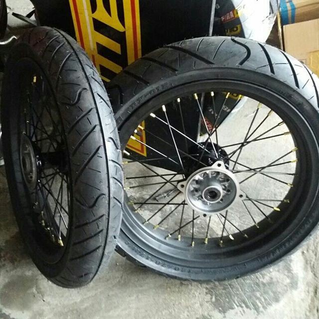Jual IRC ROAD WINNER 120/70-17.RX01 TUBELESS | Shopee Indonesia