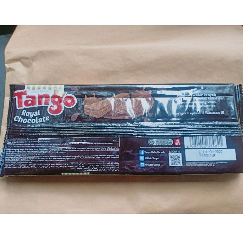 Jual WAFER TANGO Rasa Coklat 130 Gram | Shopee Indonesia