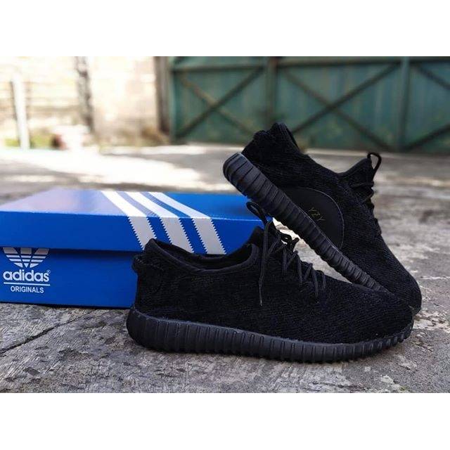 yeezy boat