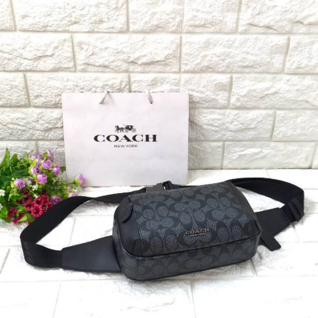 Jual Coach men Graham Utility Belt Bag in Signature bumbag fanny pack