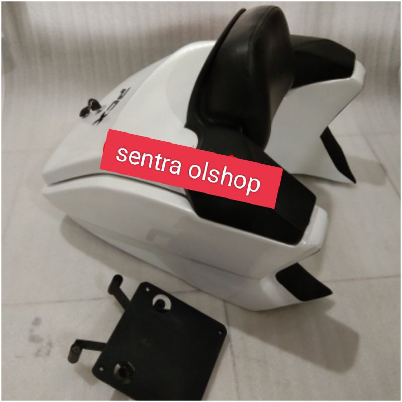Jual Top box pcx lokal new 160 dan pcx 150Top box sudah berikut lampu ...