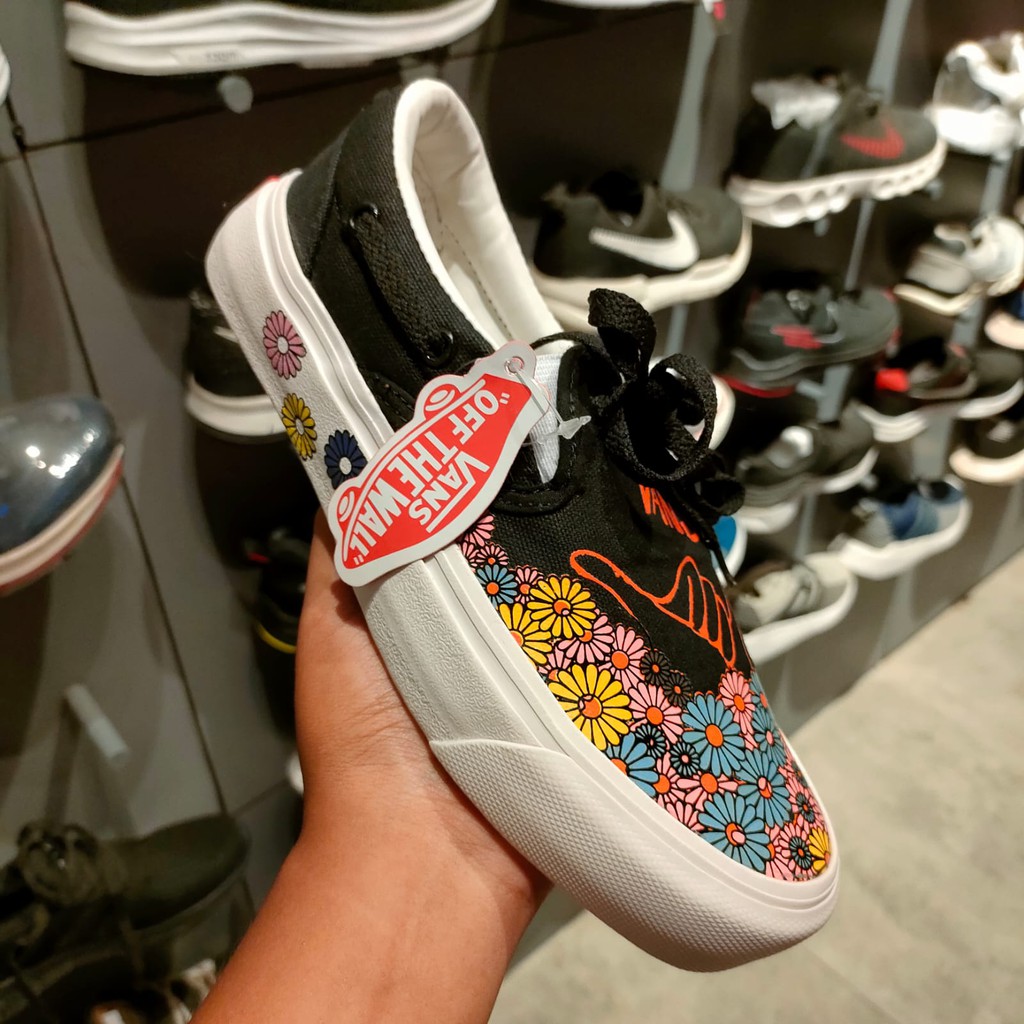 Edition Vans Lacey 72 Vans Ua Lacey 72 Slip-on Boat Sneaker In